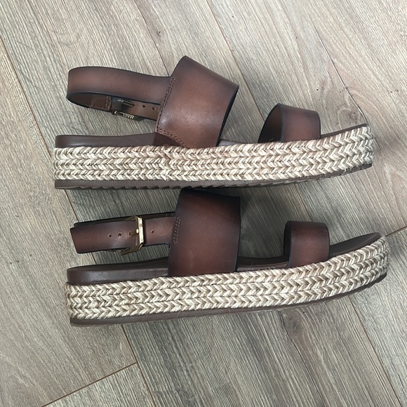 Naturalizer platforms - Picture 2 of 3